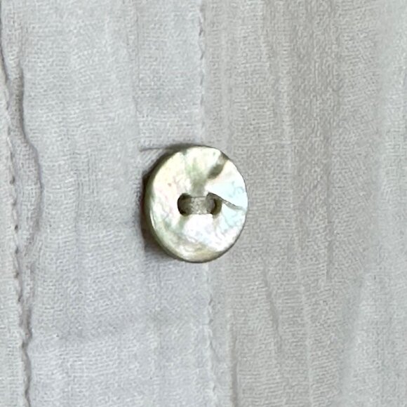 J.Jill White Peasant Blouse Size M 100% Cotton Blue Crochet Detail Boho Beach - Picture 8 of 12